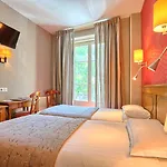 Welcome Hotel