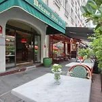 Welcome Hotel 2*